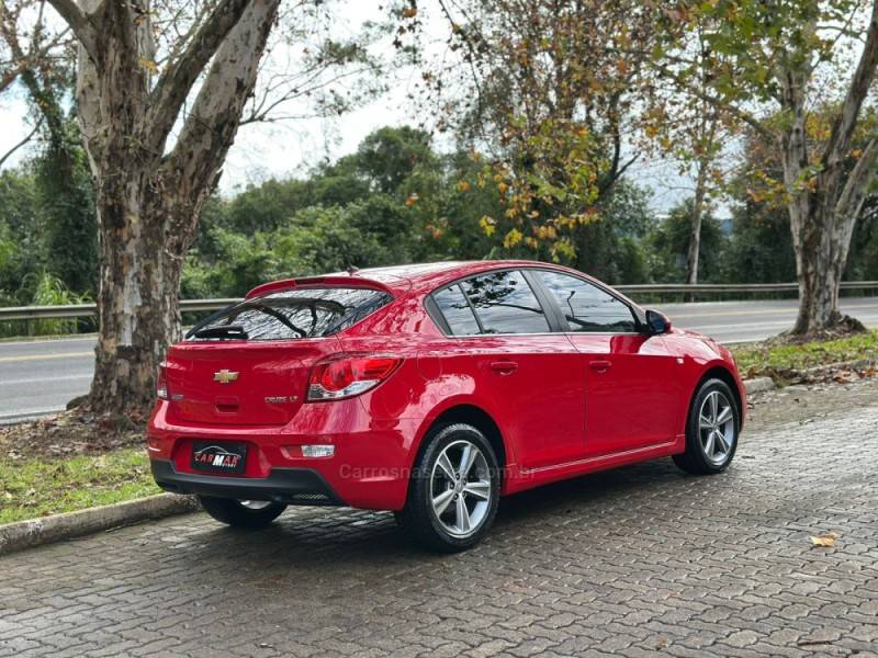 CHEVROLET - CRUZE - 2015/2015 - Vermelha - R$ 69.900,00