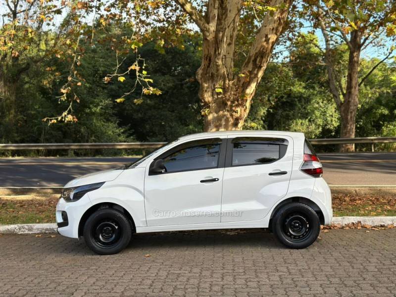 FIAT - MOBI - 2020/2020 - Branca - R$ 47.900,00