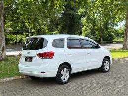 CHEVROLET - SPIN - 2023/2024 - Branca - R$ 84.900,00