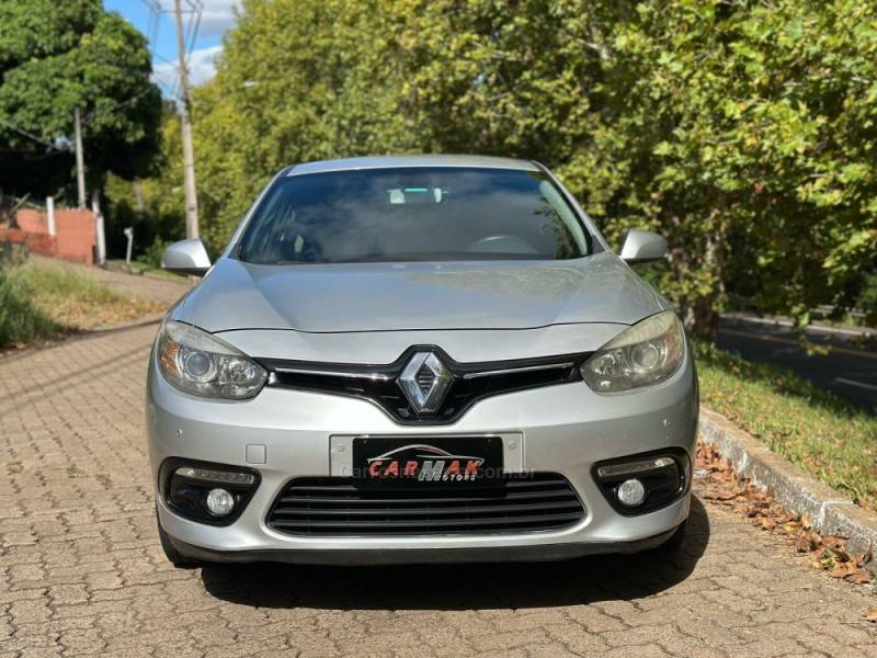 RENAULT - FLUENCE - 2014/2015 - Prata - R$ 41.900,00
