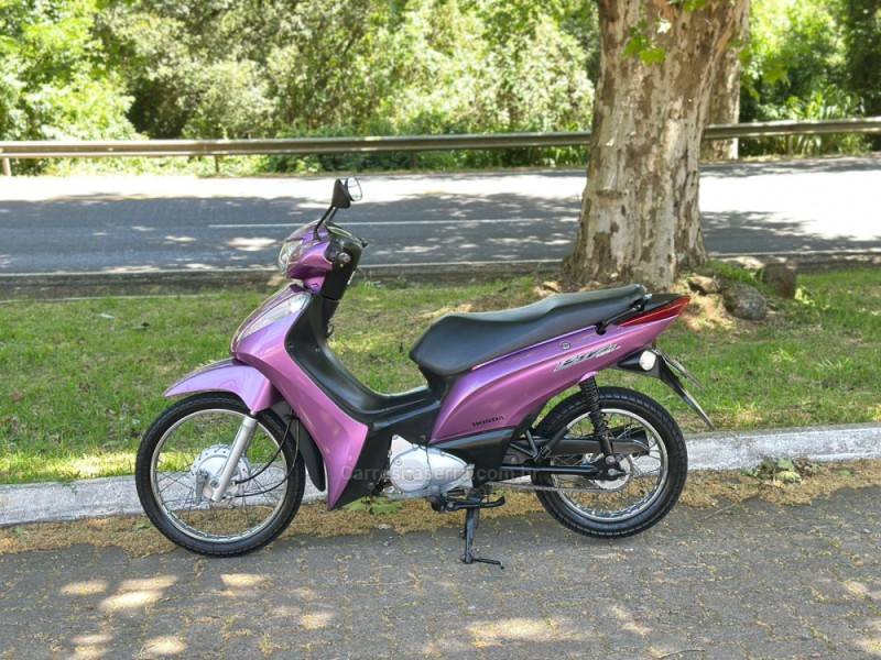 HONDA - BIZ 125 - 2012/2012 - Rosa - R$ 9.900,00