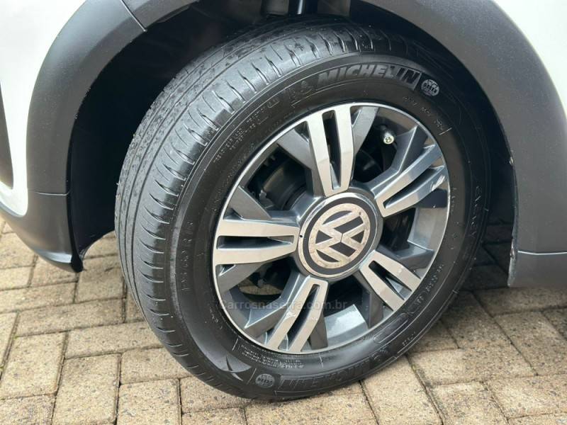 VOLKSWAGEN - UP - 2020/2020 - Branca - R$ 68.900,00