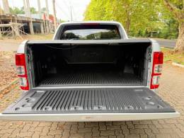 FORD - RANGER - 2017/2017 - Prata - R$ 125.900,00