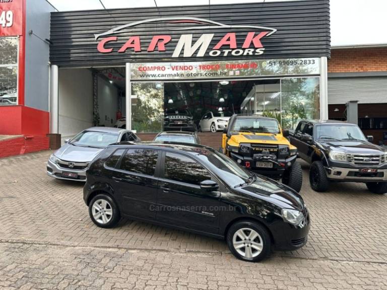 VOLKSWAGEN - POLO - 2012/2013 - Preta - R$ 43.900,00