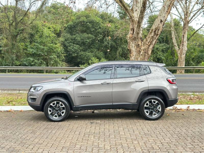 JEEP - COMPASS - 2017/2017 - Cinza - R$ 107.900,00