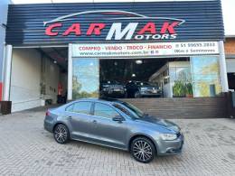 VOLKSWAGEN - JETTA - 2013/2013 - Cinza - R$ 77.900,00