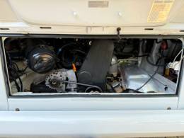 VOLKSWAGEN - KOMBI - 2013/2014 - Branca - R$ 68.900,00