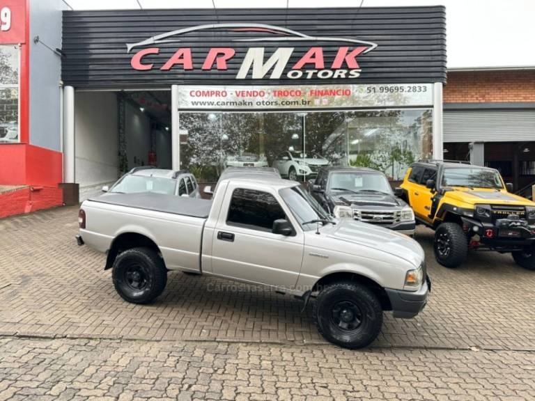 FORD - RANGER - 2005/2005 - Prata - R$ 65.900,00