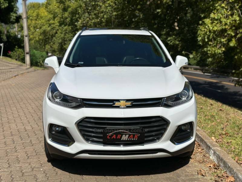 CHEVROLET - TRACKER - 2018/2019 - Branca - R$ 95.900,00