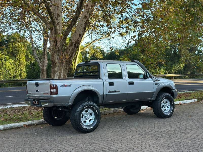 FORD - RANGER - 2008/2008 - Prata - R$ 109.900,00