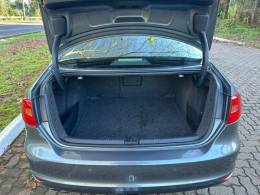 VOLKSWAGEN - JETTA - 2013/2013 - Cinza - R$ 77.900,00
