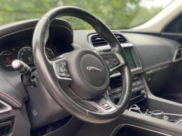 JAGUAR - F-PACE - 2016/2017 - Branca - R$ 189.900,00