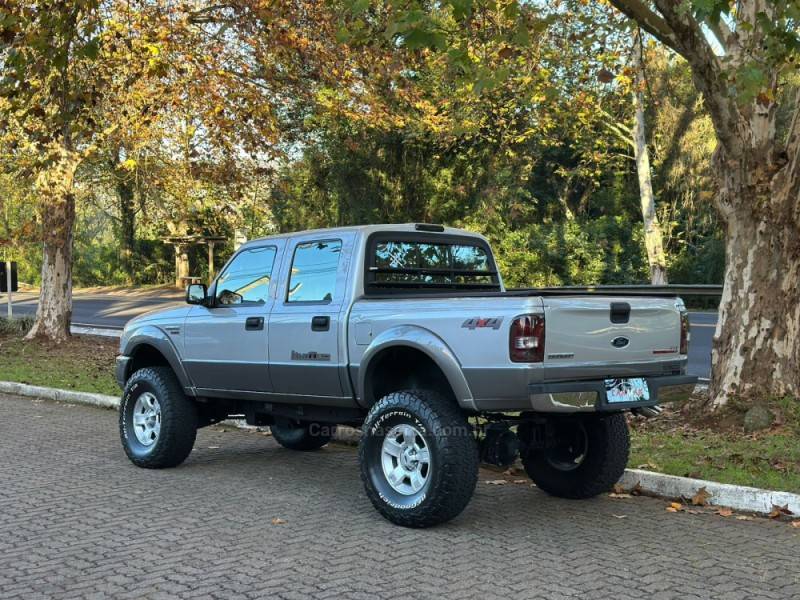 FORD - RANGER - 2008/2008 - Prata - R$ 109.900,00