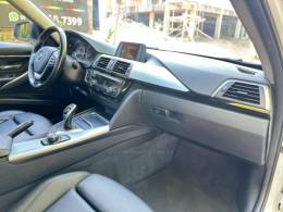 BMW - 320I - 2016/2017 - Branca - R$ 125.900,00