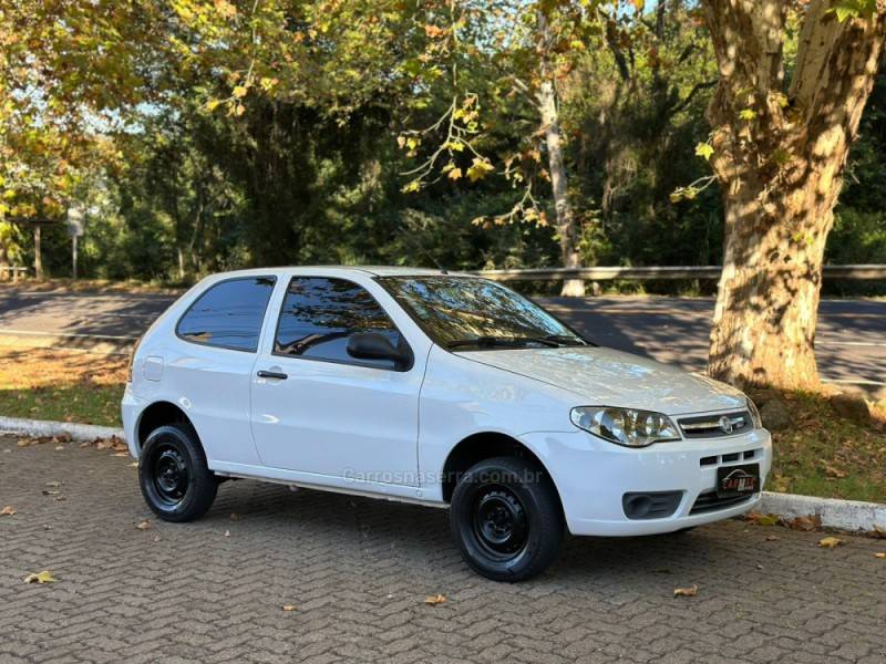 FIAT - PALIO - 2012/2012 - Branca - R$ 25.900,00