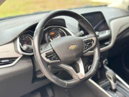 CHEVROLET - ONIX - 2022/2023 - Branca - R$ 78.900,00