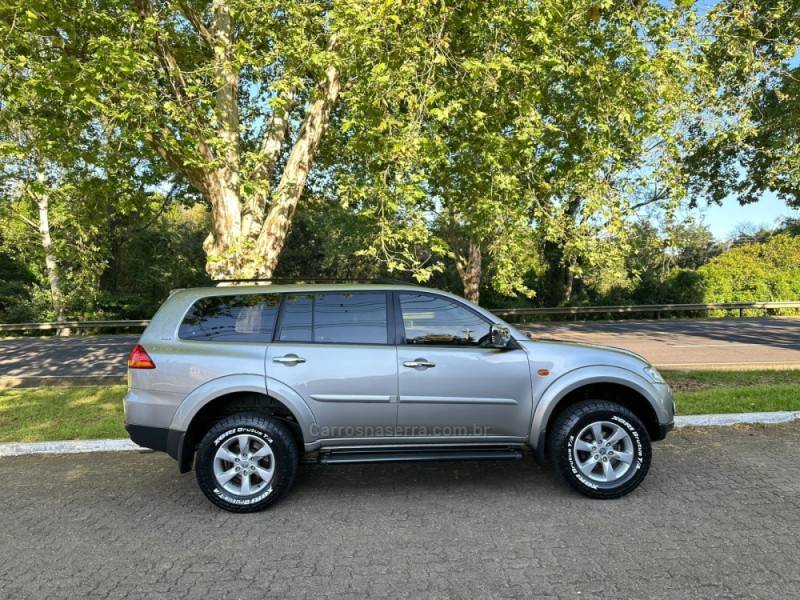 MITSUBISHI - PAJERO DAKAR - 2013/2013 - Prata - R$ 119.900,00