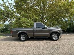FORD - F-250 - 2001/2001 - Cinza - R$ 239.900,00