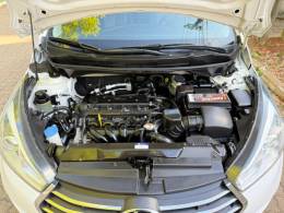 HYUNDAI - HB20S - 2016/2017 - Branca - R$ 68.900,00