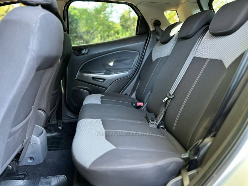 FORD - ECOSPORT - 2014/2014 - Prata - R$ 59.900,00