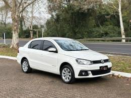 VOLKSWAGEN - VOYAGE - 2017/2018 - Branca - R$ 53.900,00