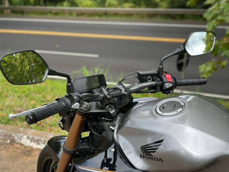 HONDA - CB 500F - 2022/2023 - Cinza - R$ 42.900,00