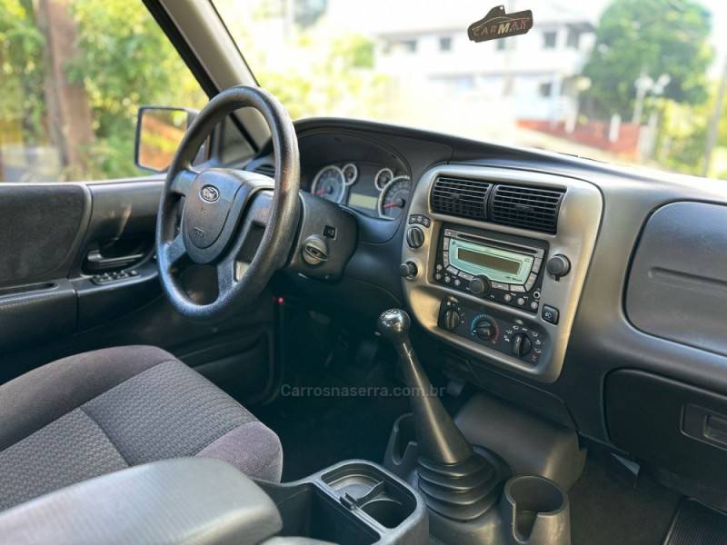 FORD - RANGER - 2011/2011 - Preta - R$ 99.900,00