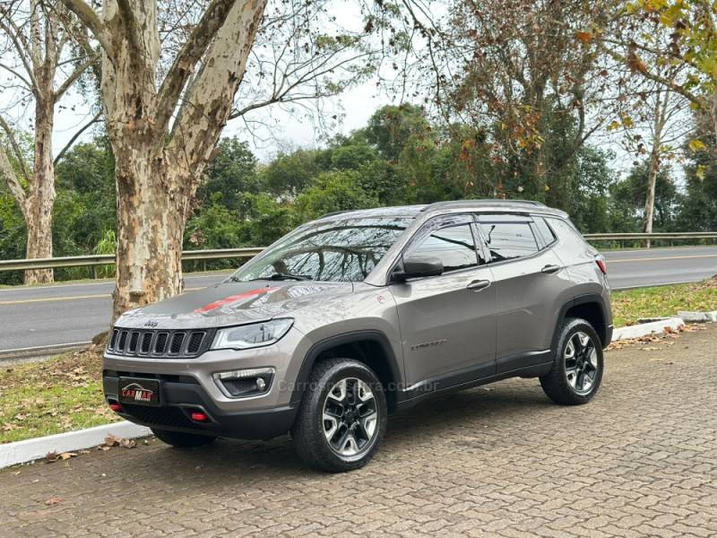 JEEP - COMPASS - 2017/2017 - Cinza - R$ 107.900,00