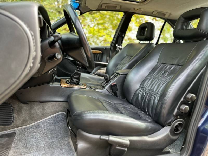 CHEVROLET - OMEGA - 1992/1993 - Azul - R$ 129.900,00