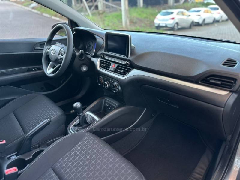 HYUNDAI - HB20 - 2022/2023 - Cinza - R$ 69.900,00