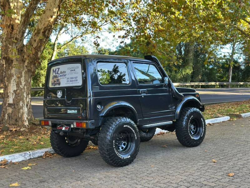 SUZUKI - SAMURAI - 1994/1995 - Cinza - R$ 48.900,00