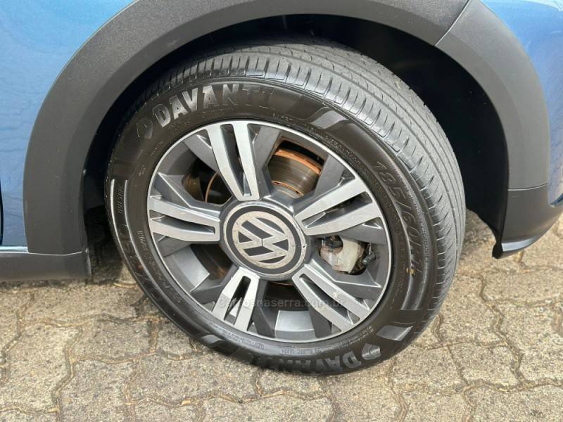VOLKSWAGEN - UP - 2017/2018 - Azul - R$ 65.900,00