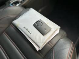 RENAULT - FLUENCE - 2015/2016 - Branca - R$ 72.900,00