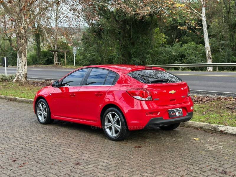 CHEVROLET - CRUZE - 2015/2015 - Vermelha - R$ 69.900,00