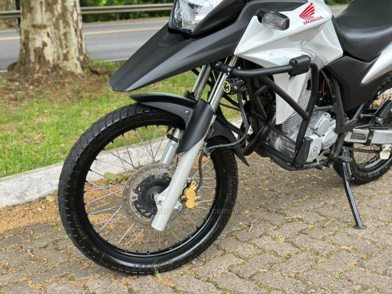 HONDA - XRE 300 - 2015/2015 - Branca - R$ 19.900,00