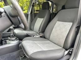 FORD - FIESTA - 2012/2013 - Branca - R$ 34.900,00