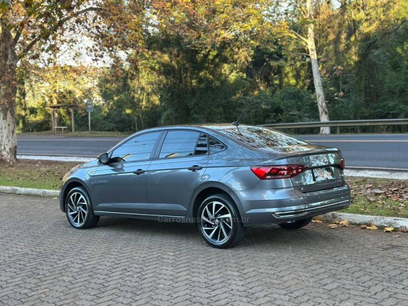 VOLKSWAGEN - VIRTUS - 2022/2022 - Cinza - R$ 105.900,00