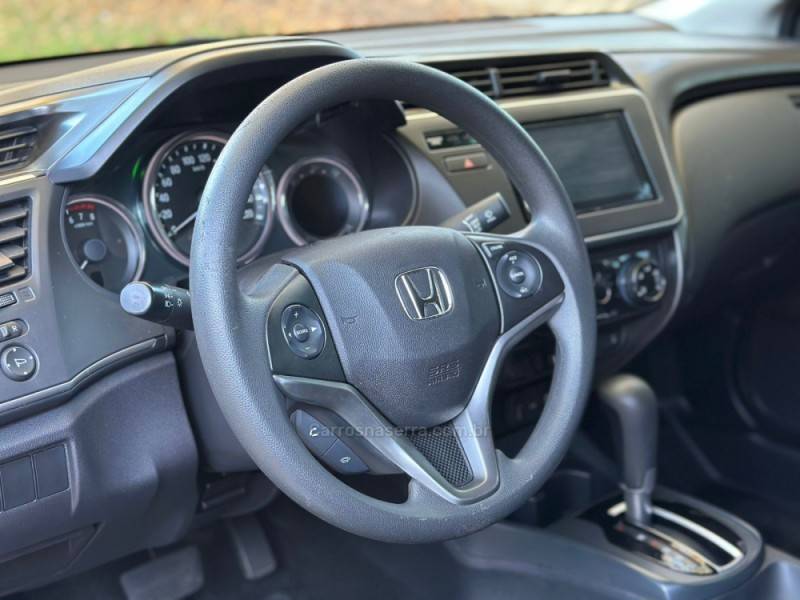 HONDA - CITY - 2018/2019 - Prata - R$ 81.900,00