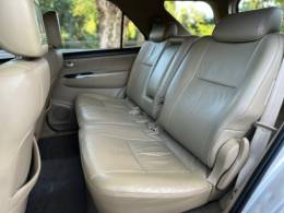 TOYOTA - HILUX SW4 - 2014/2014 - Prata - R$ 149.900,00