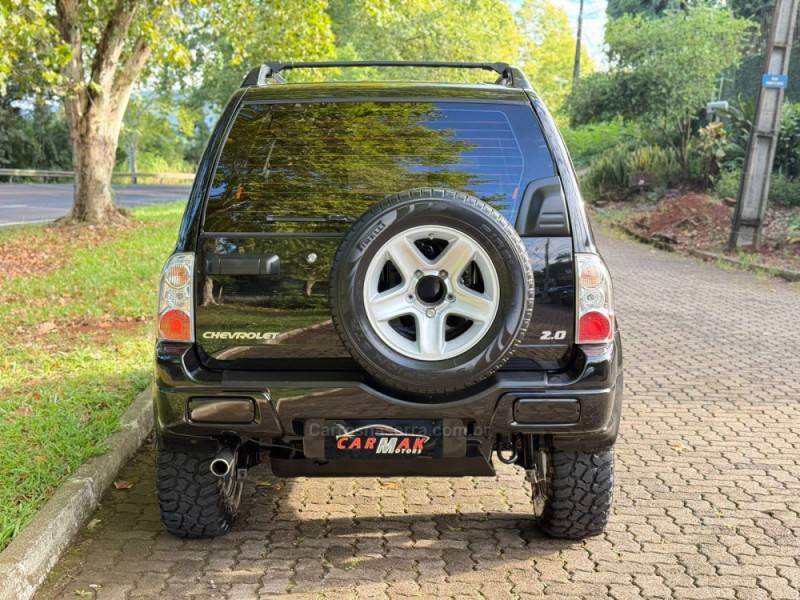 CHEVROLET - TRACKER - 2008/2008 - Preta - R$ 58.900,00