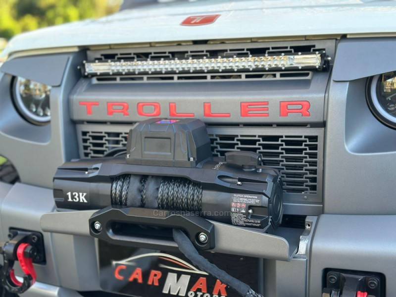 TROLLER - T4 - 2017/2018 - Branca - R$ 225.900,00