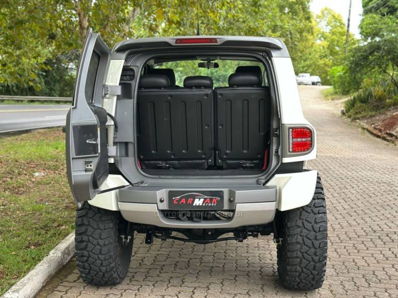 TROLLER - T4 - 2017/2018 - Branca - R$ 205.900,00