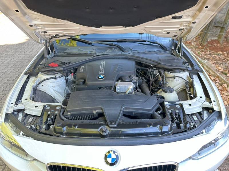 BMW - 320I - 2013/2013 - Branca - R$ 92.900,00
