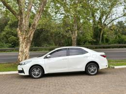 TOYOTA - COROLLA - 2019/2019 - Branca - R$ 95.900,00