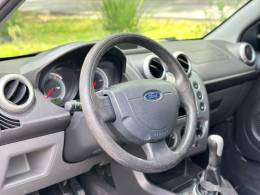 FORD - FIESTA - 2012/2013 - Branca - R$ 34.900,00