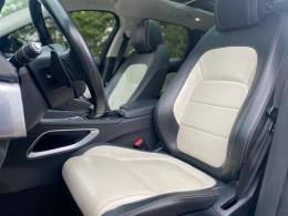 JAGUAR - F-PACE - 2016/2017 - Branca - R$ 189.900,00