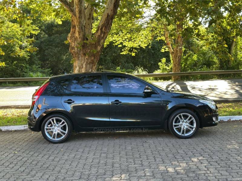 HYUNDAI - I30 - 2009/2010 - Preta - R$ 52.900,00