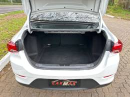 CHEVROLET - ONIX - 2022/2023 - Branca - R$ 78.900,00