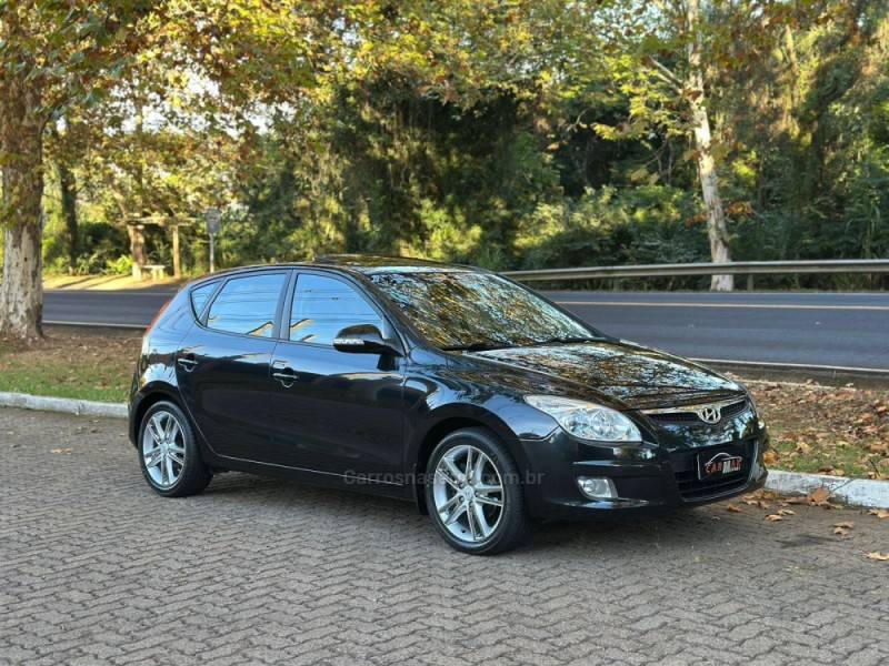 HYUNDAI - I30 - 2009/2010 - Preta - R$ 49.900,00