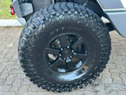 TROLLER - T4 - 2017/2018 - Branca - R$ 225.900,00